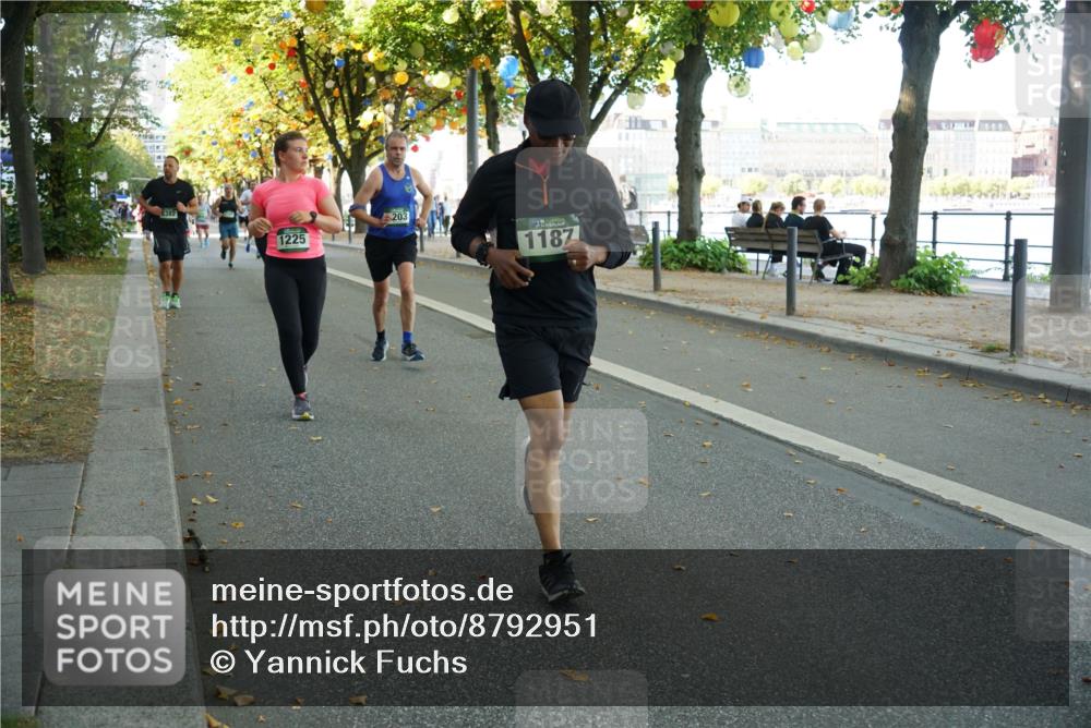 07.09.2025 - BARMER Alsterlauf Yannick Fuchs http://msf.ph/oto/8792951 07.09.2025 11:40:14 Laufen 1225, 203, 1187 meine-sportfotos.de