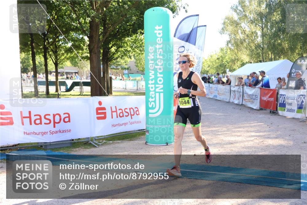 07.09.2025 - 19. Norderstedt Triathlon Zöllner http://msf.ph/oto/8792955 07.09.2025 16:39:05 Ziel 1044 meine-sportfotos.de