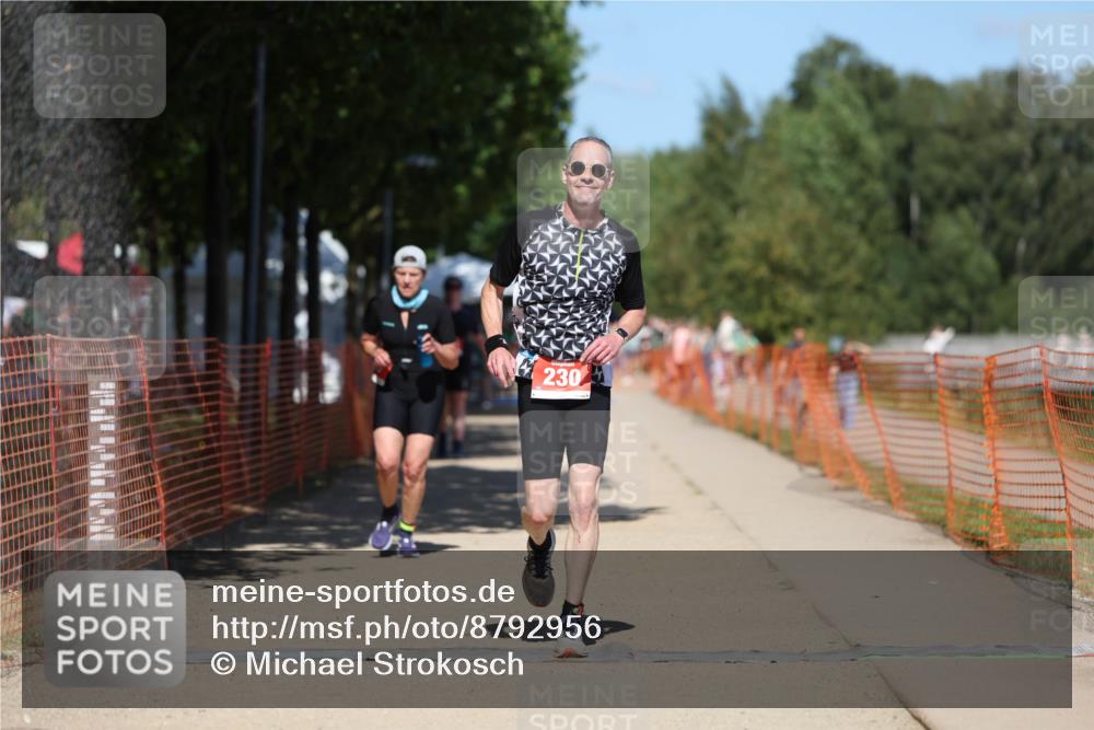 07.09.2025 - 19. Norderstedt Triathlon Michael Strokosch http://msf.ph/oto/8792956 07.09.2025 13:40:55 Laufen 183, 230 meine-sportfotos.de