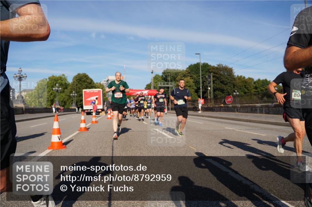 07.09.2025 - BARMER Alsterlauf Yannick Fuchs http://msf.ph/oto/8792959 07.09.2025 09:42:58 Laufen 5565, 5219, 80 meine-sportfotos.de