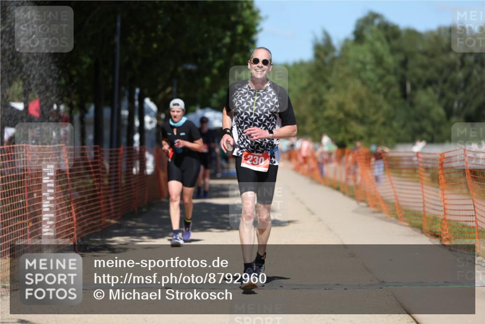 07.09.2025 - 19. Norderstedt Triathlon Michael Strokosch http://msf.ph/oto/8792960 07.09.2025 13:40:55 Laufen 183, 230 meine-sportfotos.de