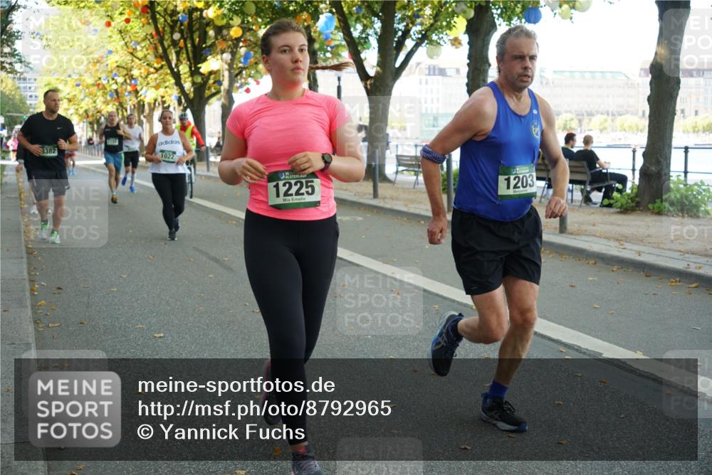07.09.2025 - BARMER Alsterlauf Yannick Fuchs http://msf.ph/oto/8792965 07.09.2025 11:40:16 Laufen 3382, 1022, 1225, 1203 meine-sportfotos.de