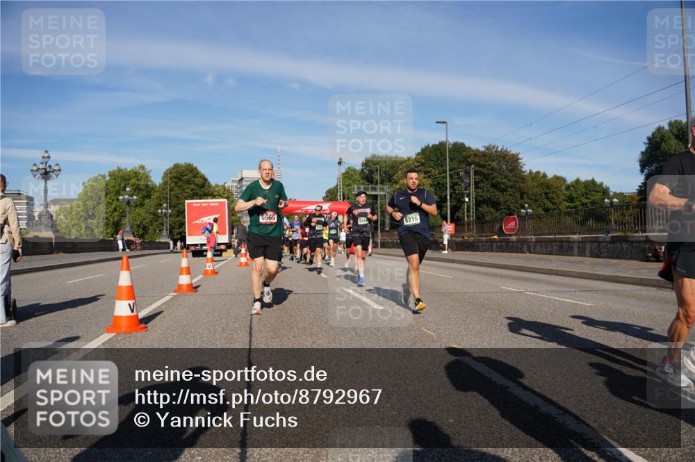 07.09.2025 - BARMER Alsterlauf Yannick Fuchs http://msf.ph/oto/8792967 07.09.2025 09:42:58 Laufen 5565, 8419, 5215 meine-sportfotos.de