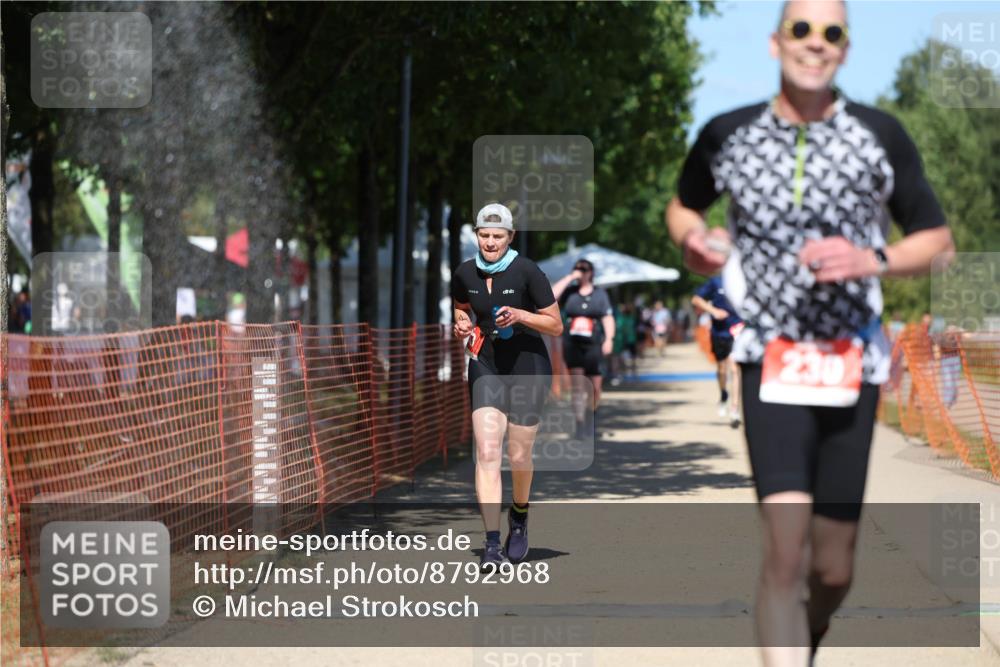 07.09.2025 - 19. Norderstedt Triathlon Michael Strokosch http://msf.ph/oto/8792968 07.09.2025 13:40:57 Laufen 183, 230, 1299 meine-sportfotos.de