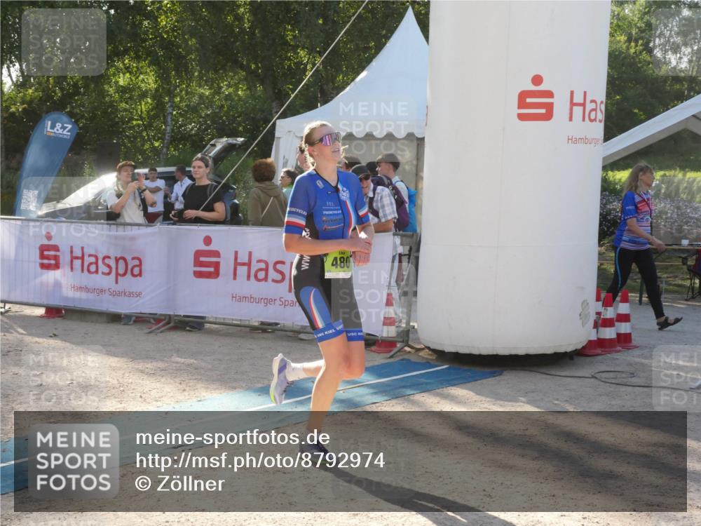07.09.2025 - 19. Norderstedt Triathlon Zöllner http://msf.ph/oto/8792974 07.09.2025 16:31:30 Ziel 480, 525, 1594 meine-sportfotos.de