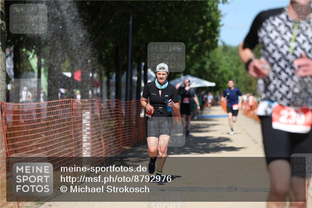 07.09.2025 - 19. Norderstedt Triathlon Michael Strokosch http://msf.ph/oto/8792976 07.09.2025 13:40:57 Laufen 183, 230, 1299 meine-sportfotos.de