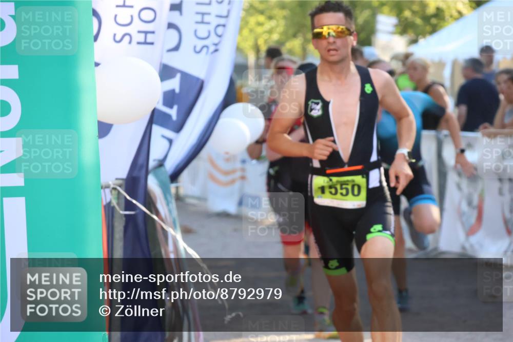 07.09.2025 - 19. Norderstedt Triathlon Zöllner http://msf.ph/oto/8792979 07.09.2025 16:39:29 Ziel 1060, 1073, 1105, 1550 meine-sportfotos.de