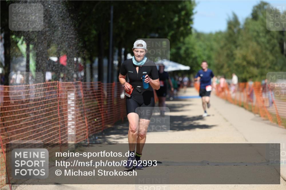 07.09.2025 - 19. Norderstedt Triathlon Michael Strokosch http://msf.ph/oto/8792993 07.09.2025 13:40:58 Laufen 183, 230, 1299 meine-sportfotos.de