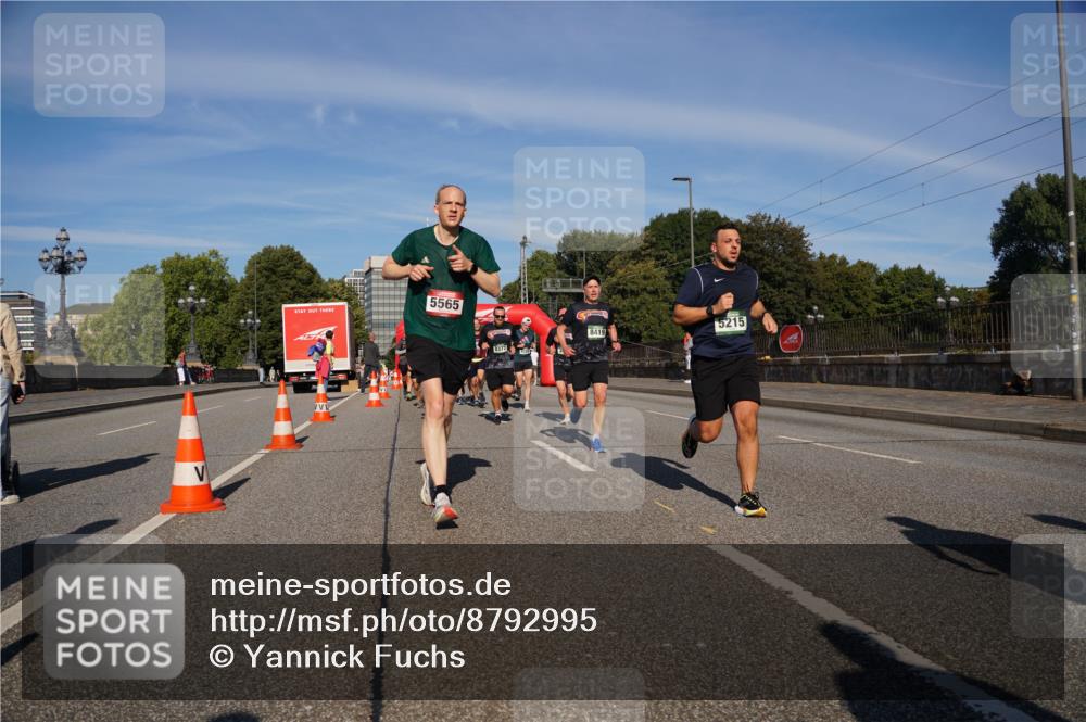 07.09.2025 - BARMER Alsterlauf Yannick Fuchs http://msf.ph/oto/8792995 07.09.2025 09:42:58 Laufen 5565, 8377, 8419, 5215 meine-sportfotos.de