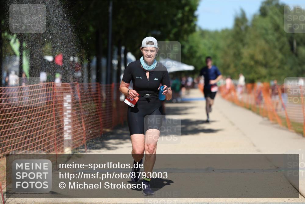 07.09.2025 - 19. Norderstedt Triathlon Michael Strokosch http://msf.ph/oto/8793003 07.09.2025 13:40:59 Laufen 183, 230, 1299 meine-sportfotos.de