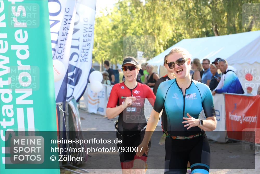 07.09.2025 - 19. Norderstedt Triathlon Zöllner http://msf.ph/oto/8793007 07.09.2025 16:39:31 Ziel 1060, 1073, 1105, 1550 meine-sportfotos.de