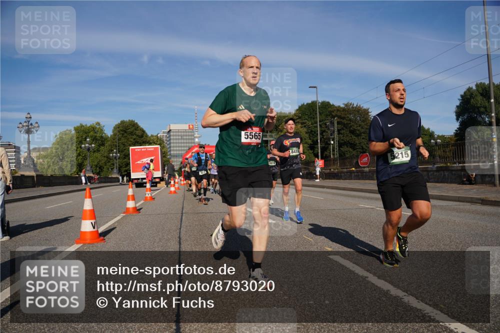 07.09.2025 - BARMER Alsterlauf Yannick Fuchs http://msf.ph/oto/8793020 07.09.2025 09:42:59 Laufen 232, 5812, 5565, 3819, 8419, 5215 meine-sportfotos.de