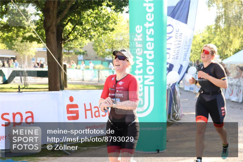 07.09.2025 - 19. Norderstedt Triathlon Zöllner http://msf.ph/oto/8793029 07.09.2025 16:39:32 Ziel 1060, 1067, 1073, 1105, 1550 meine-sportfotos.de