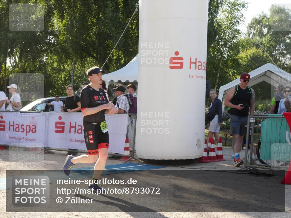 07.09.2025 - 19. Norderstedt Triathlon Zöllner http://msf.ph/oto/8793072 07.09.2025 16:32:35 Ziel 521, 1433, 1484 meine-sportfotos.de