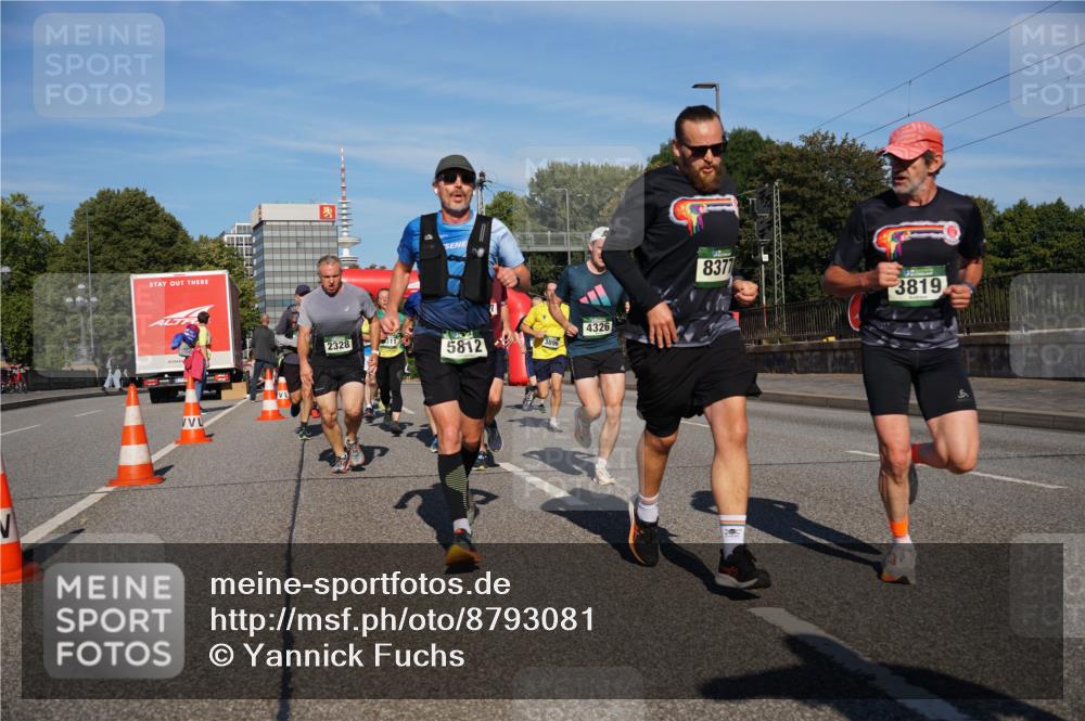 07.09.2025 - BARMER Alsterlauf Yannick Fuchs http://msf.ph/oto/8793081 07.09.2025 09:43:00 Laufen 2328, 5812, 3896, 4326, 8377, 3819 meine-sportfotos.de