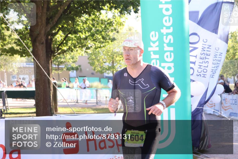 07.09.2025 - 19. Norderstedt Triathlon Zöllner http://msf.ph/oto/8793131 07.09.2025 16:40:00 Ziel 1604 meine-sportfotos.de