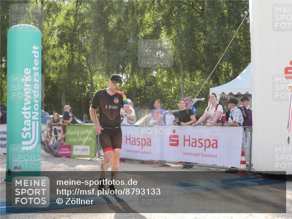 07.09.2025 - 19. Norderstedt Triathlon Zöllner http://msf.ph/oto/8793133 07.09.2025 16:32:56 Ziel 491 meine-sportfotos.de