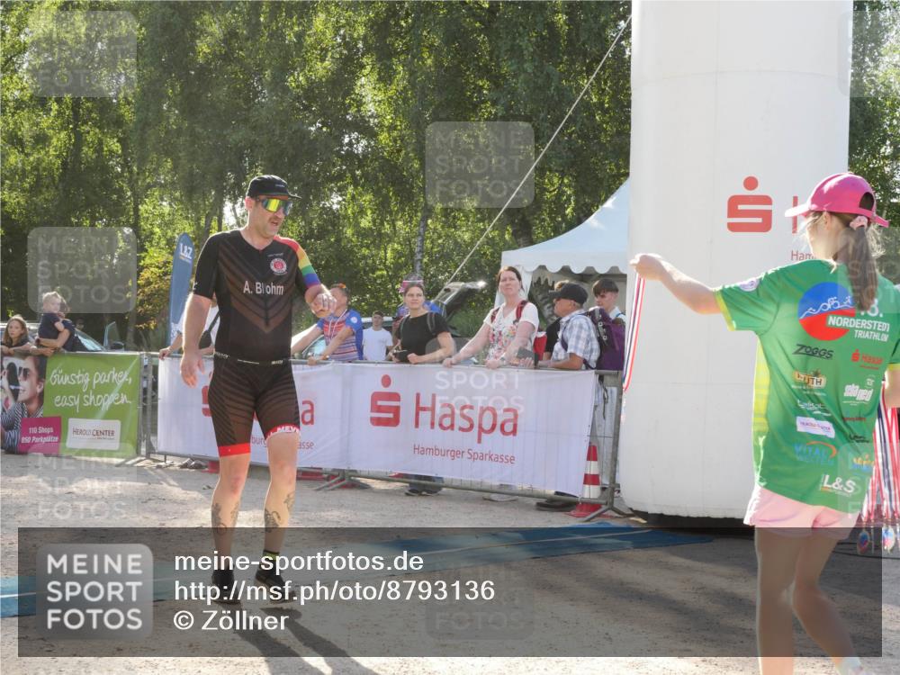07.09.2025 - 19. Norderstedt Triathlon Zöllner http://msf.ph/oto/8793136 07.09.2025 16:32:56 Ziel 491 meine-sportfotos.de