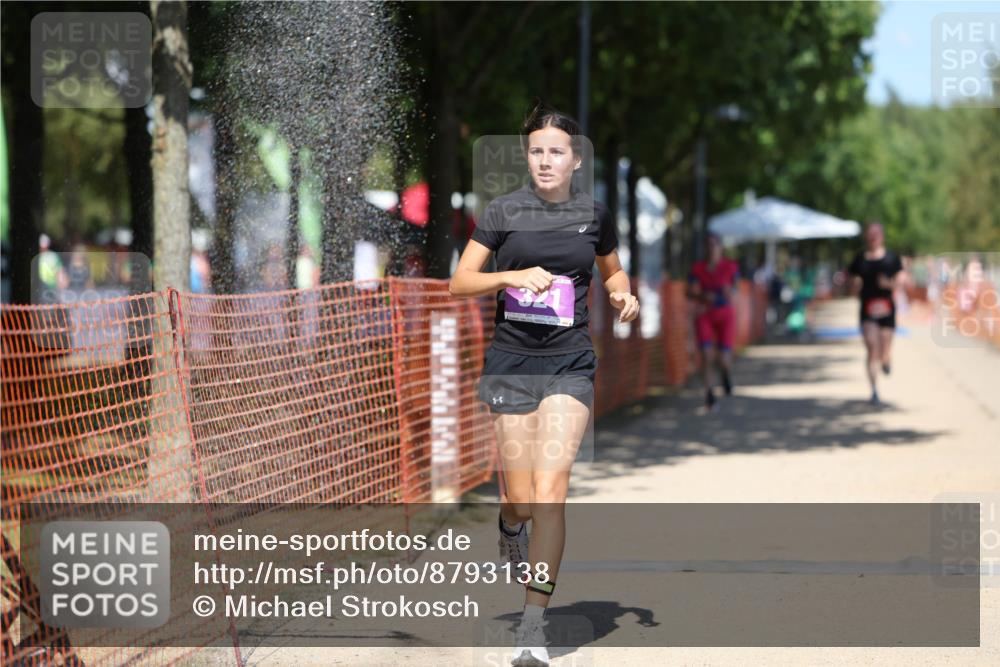 07.09.2025 - 19. Norderstedt Triathlon Michael Strokosch http://msf.ph/oto/8793138 07.09.2025 13:41:48 Laufen 242, 321, 842 meine-sportfotos.de