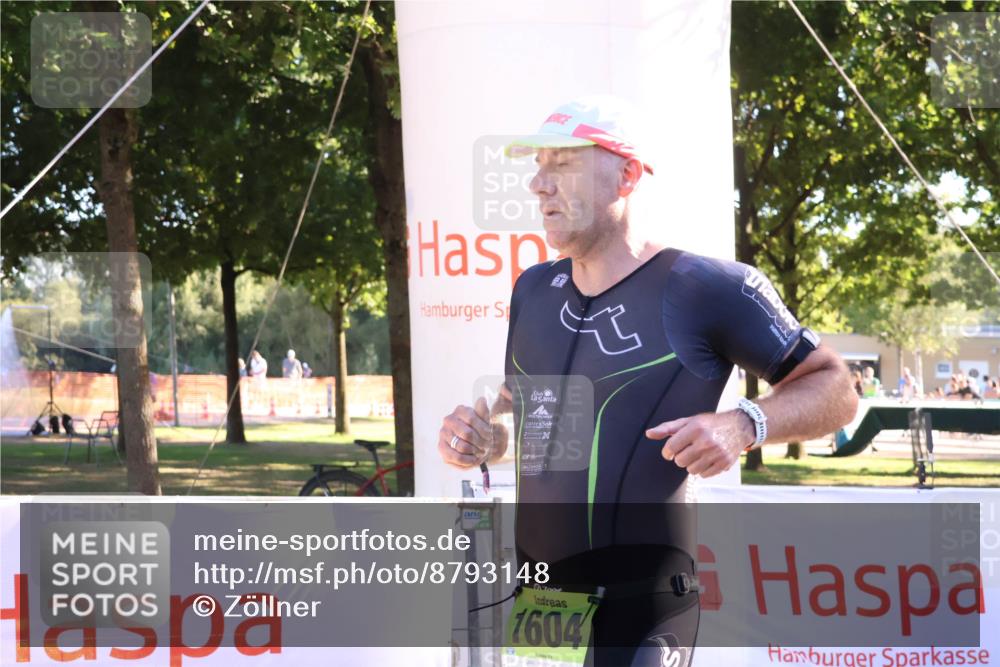 07.09.2025 - 19. Norderstedt Triathlon Zöllner http://msf.ph/oto/8793148 07.09.2025 16:40:00 Ziel 1604 meine-sportfotos.de