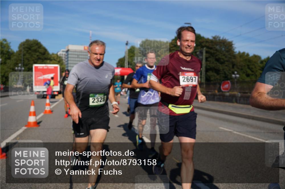 07.09.2025 - BARMER Alsterlauf Yannick Fuchs http://msf.ph/oto/8793158 07.09.2025 09:43:02 Laufen 2328, 2697 meine-sportfotos.de