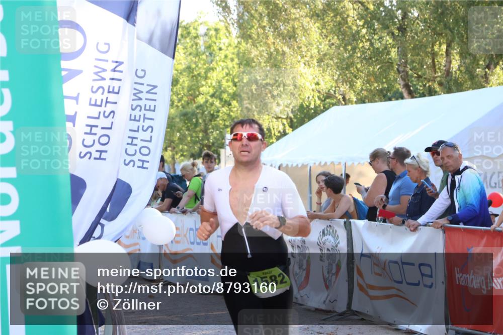07.09.2025 - 19. Norderstedt Triathlon Zöllner http://msf.ph/oto/8793160 07.09.2025 16:40:08 Ziel 1582 meine-sportfotos.de