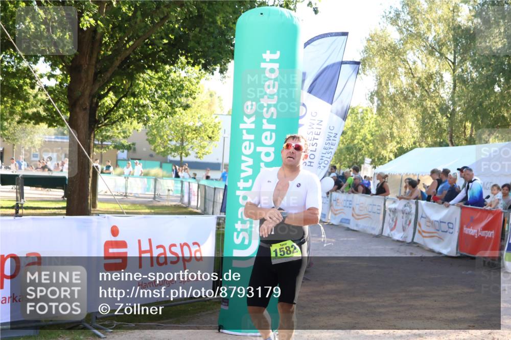 07.09.2025 - 19. Norderstedt Triathlon Zöllner http://msf.ph/oto/8793179 07.09.2025 16:40:10 Ziel 1582 meine-sportfotos.de