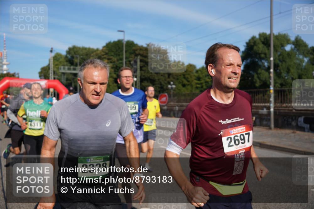 07.09.2025 - BARMER Alsterlauf Yannick Fuchs http://msf.ph/oto/8793183 07.09.2025 09:43:03 Laufen 6311, 99, 2328, 136, 2697 meine-sportfotos.de
