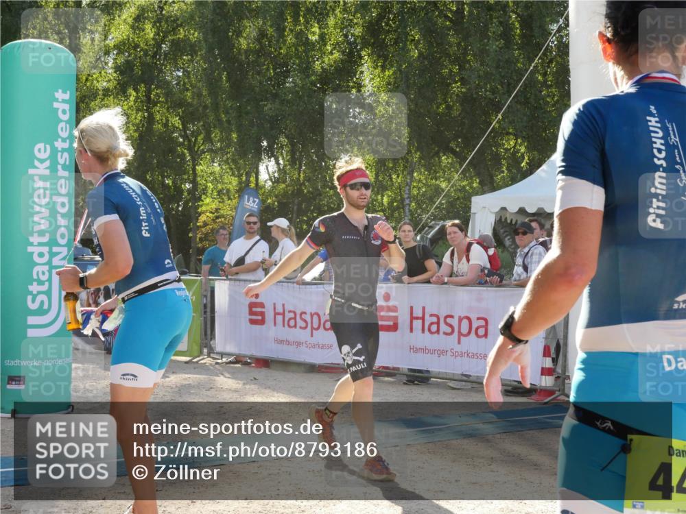 07.09.2025 - 19. Norderstedt Triathlon Zöllner http://msf.ph/oto/8793186 07.09.2025 16:33:51 Ziel 488 meine-sportfotos.de