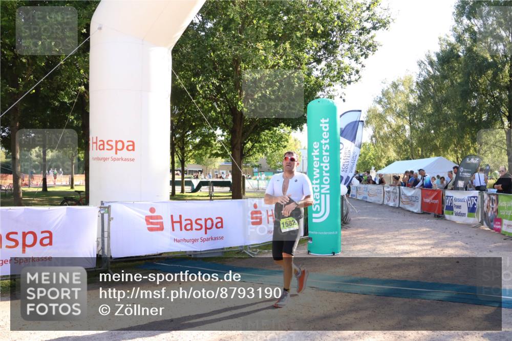 07.09.2025 - 19. Norderstedt Triathlon Zöllner http://msf.ph/oto/8793190 07.09.2025 16:40:10 Ziel 1582 meine-sportfotos.de