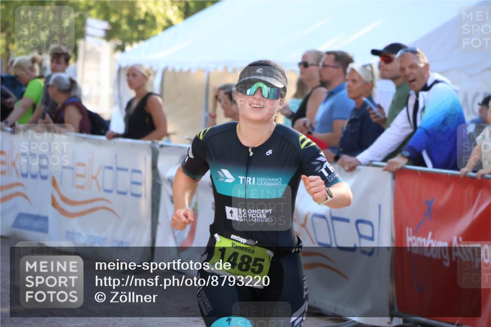 07.09.2025 - 19. Norderstedt Triathlon Zöllner http://msf.ph/oto/8793220 07.09.2025 16:40:14 Ziel 1485, 1582 meine-sportfotos.de