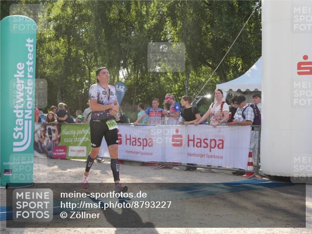 07.09.2025 - 19. Norderstedt Triathlon Zöllner http://msf.ph/oto/8793227 07.09.2025 16:34:31 Ziel 1552 meine-sportfotos.de