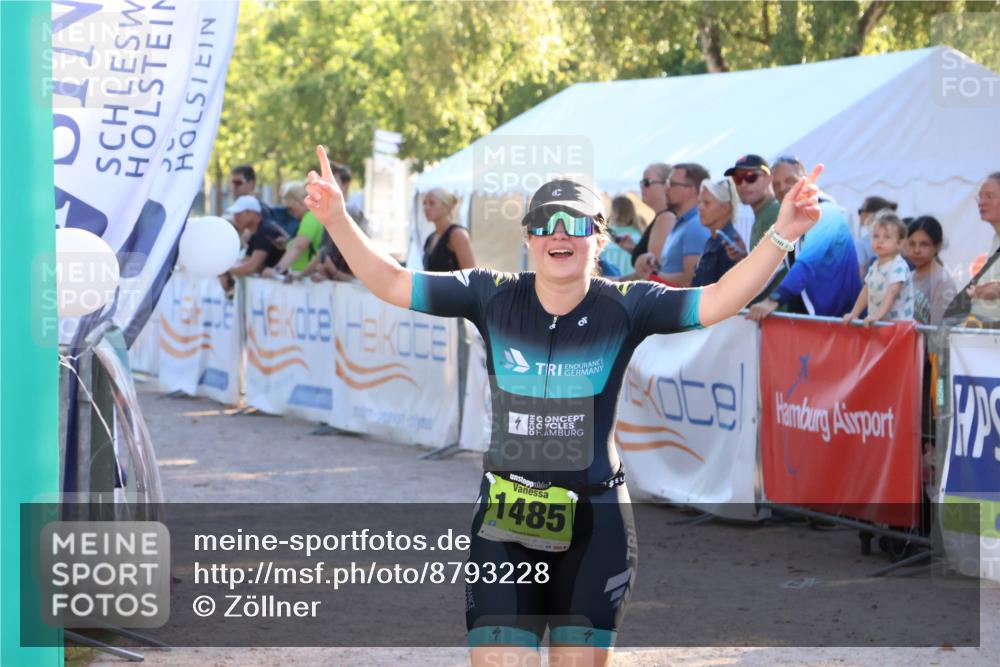 07.09.2025 - 19. Norderstedt Triathlon Zöllner http://msf.ph/oto/8793228 07.09.2025 16:40:15 Ziel 1485, 1582 meine-sportfotos.de