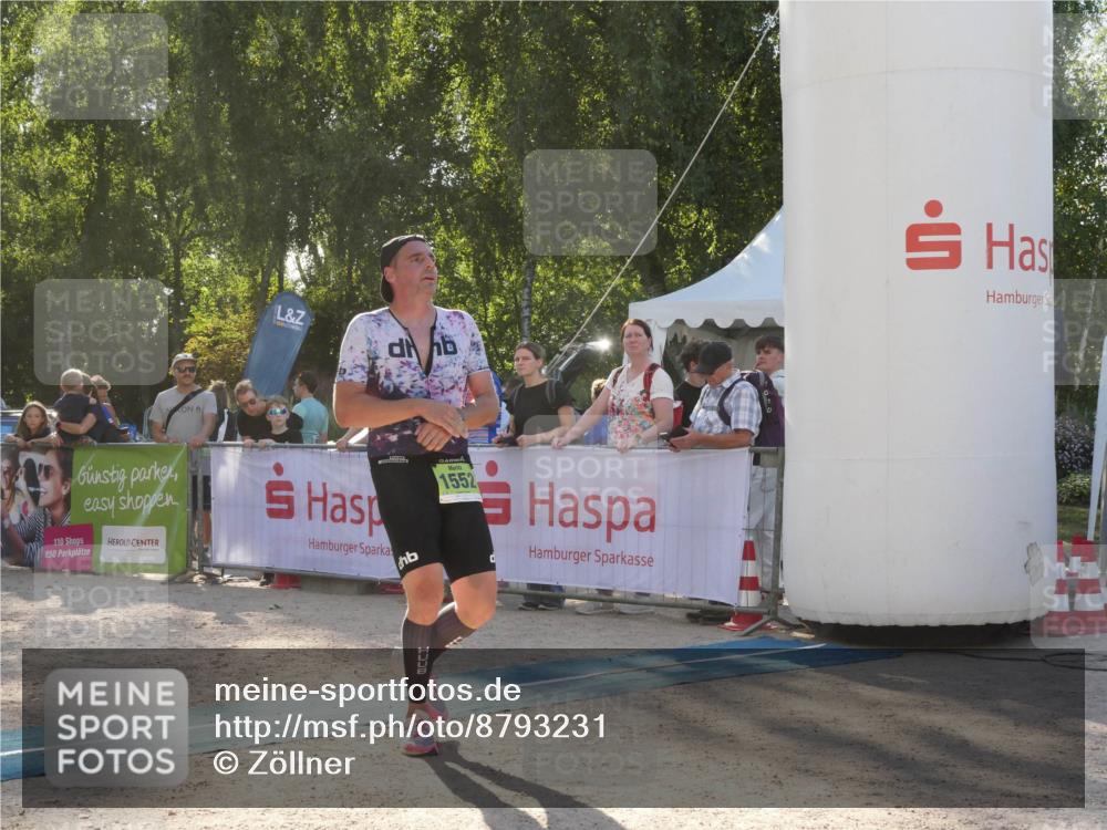 07.09.2025 - 19. Norderstedt Triathlon Zöllner http://msf.ph/oto/8793231 07.09.2025 16:34:32 Ziel 1552 meine-sportfotos.de