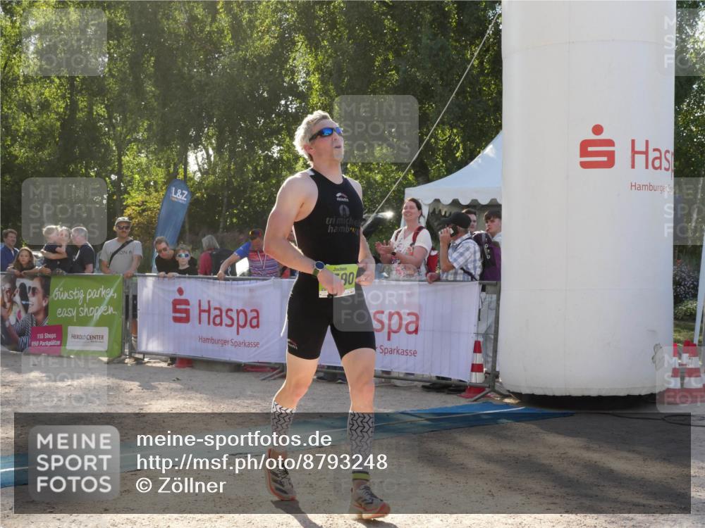 07.09.2025 - 19. Norderstedt Triathlon Zöllner http://msf.ph/oto/8793248 07.09.2025 16:34:40 Ziel 1590 meine-sportfotos.de