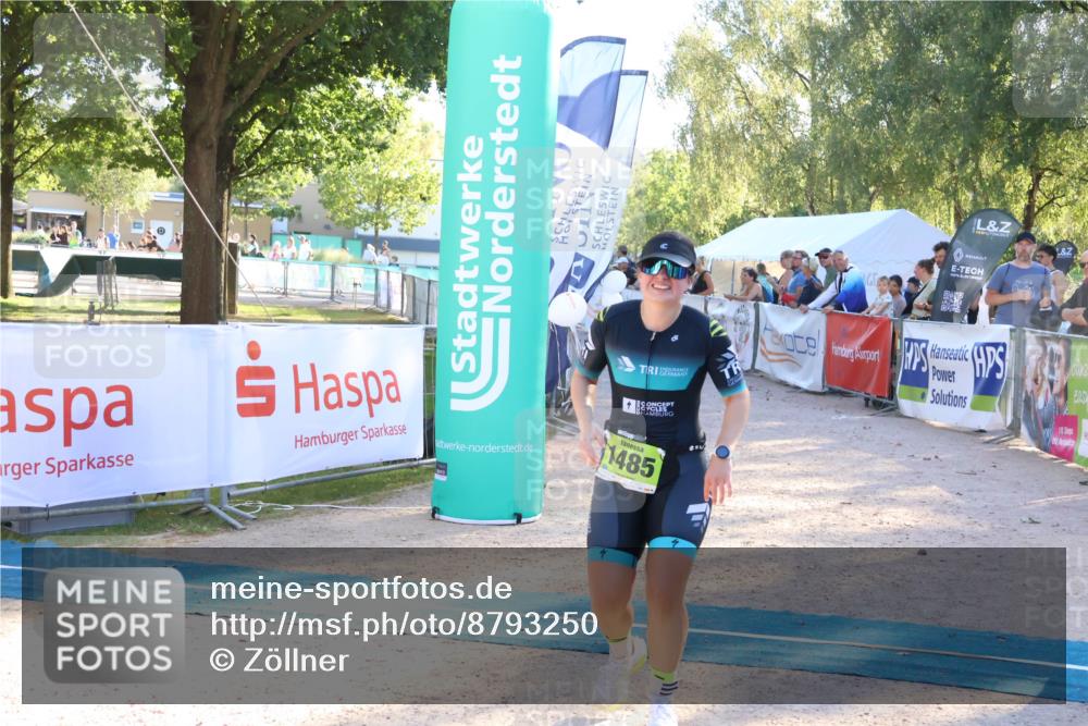 07.09.2025 - 19. Norderstedt Triathlon Zöllner http://msf.ph/oto/8793250 07.09.2025 16:40:16 Ziel 1485, 1582 meine-sportfotos.de