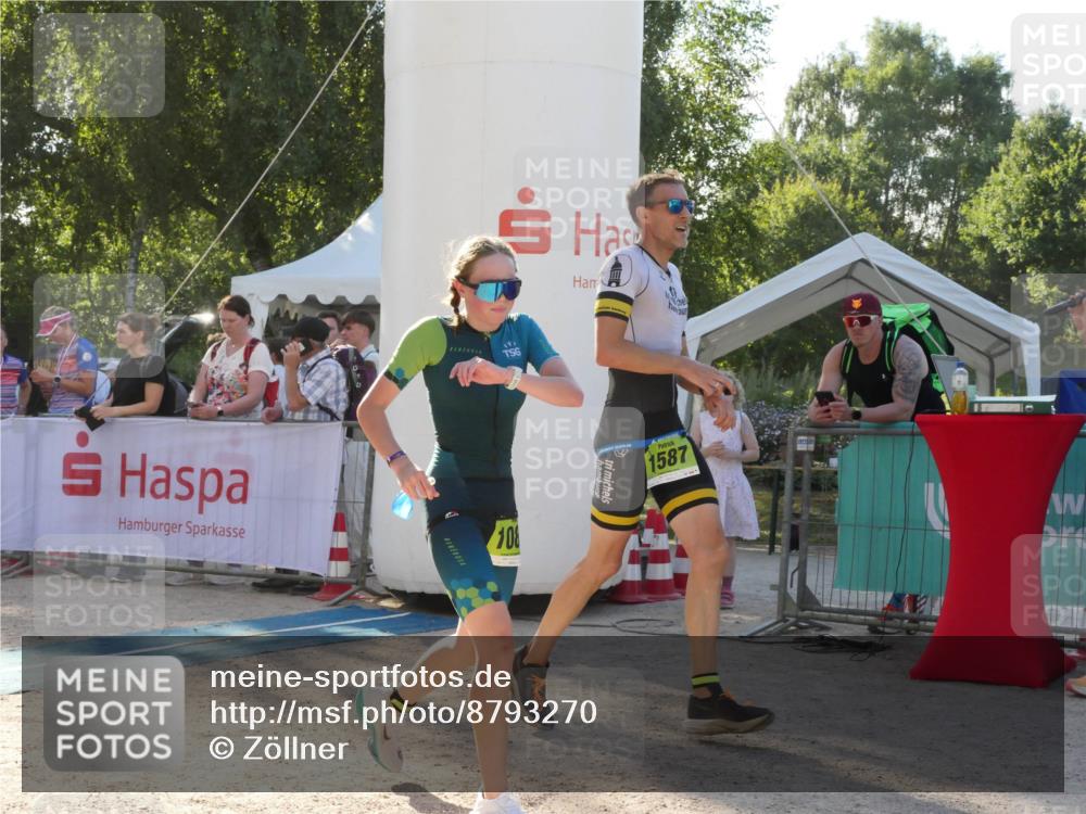 07.09.2025 - 19. Norderstedt Triathlon Zöllner http://msf.ph/oto/8793270 07.09.2025 16:34:47 Ziel 1080, 1587 meine-sportfotos.de
