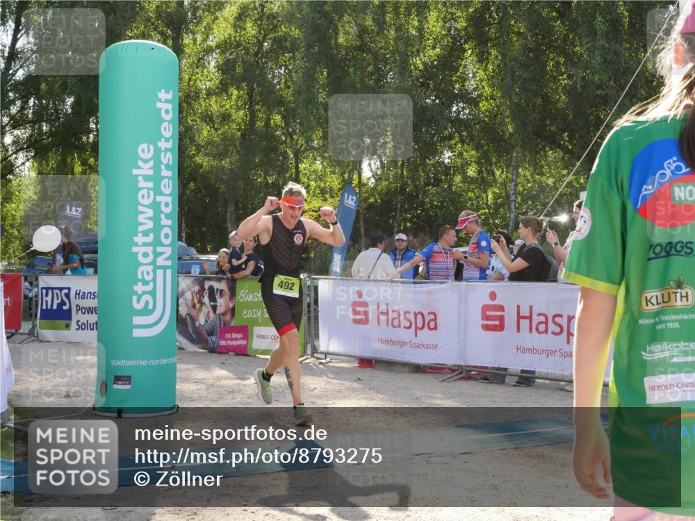 07.09.2025 - 19. Norderstedt Triathlon Zöllner http://msf.ph/oto/8793275 07.09.2025 16:35:13 Ziel 492 meine-sportfotos.de