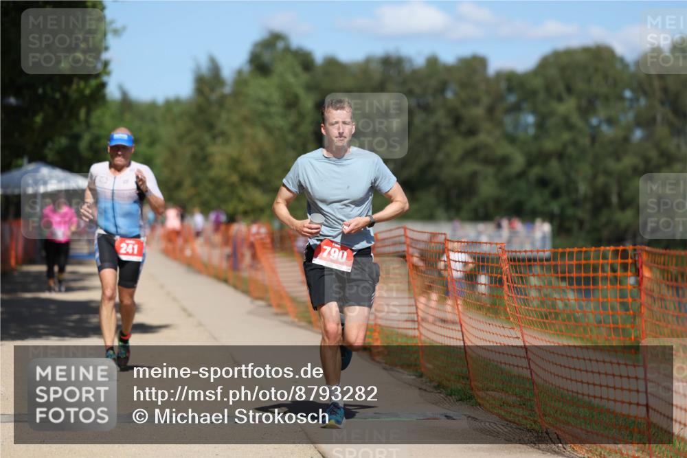 07.09.2025 - 19. Norderstedt Triathlon Michael Strokosch http://msf.ph/oto/8793282 07.09.2025 13:42:36 Laufen 241, 790 meine-sportfotos.de