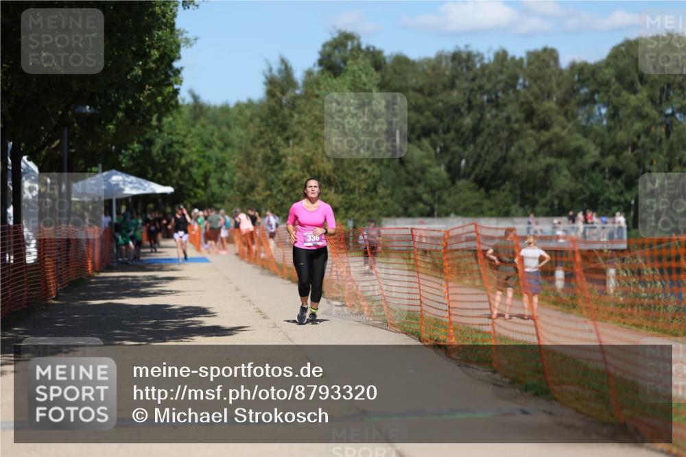 07.09.2025 - 19. Norderstedt Triathlon Michael Strokosch http://msf.ph/oto/8793320 07.09.2025 13:42:40 Laufen 241, 336, 790 meine-sportfotos.de