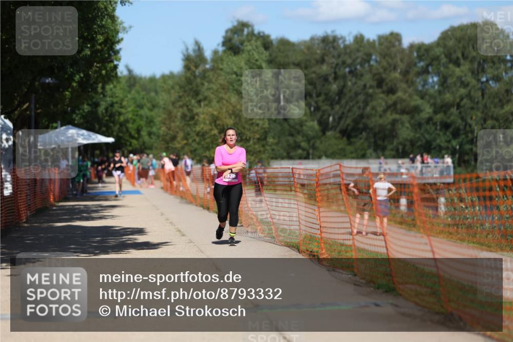 07.09.2025 - 19. Norderstedt Triathlon Michael Strokosch http://msf.ph/oto/8793332 07.09.2025 13:42:40 Laufen 241, 336, 790 meine-sportfotos.de