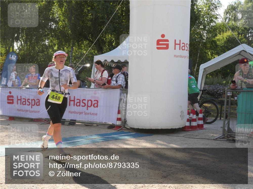 07.09.2025 - 19. Norderstedt Triathlon Zöllner http://msf.ph/oto/8793335 07.09.2025 16:35:31 Ziel 448, 1570 meine-sportfotos.de