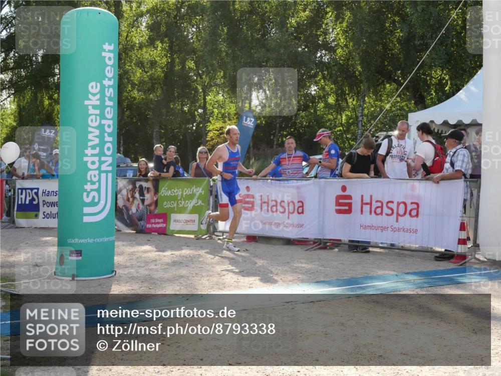 07.09.2025 - 19. Norderstedt Triathlon Zöllner http://msf.ph/oto/8793338 07.09.2025 16:35:45 Ziel 439, 526, 1600 meine-sportfotos.de