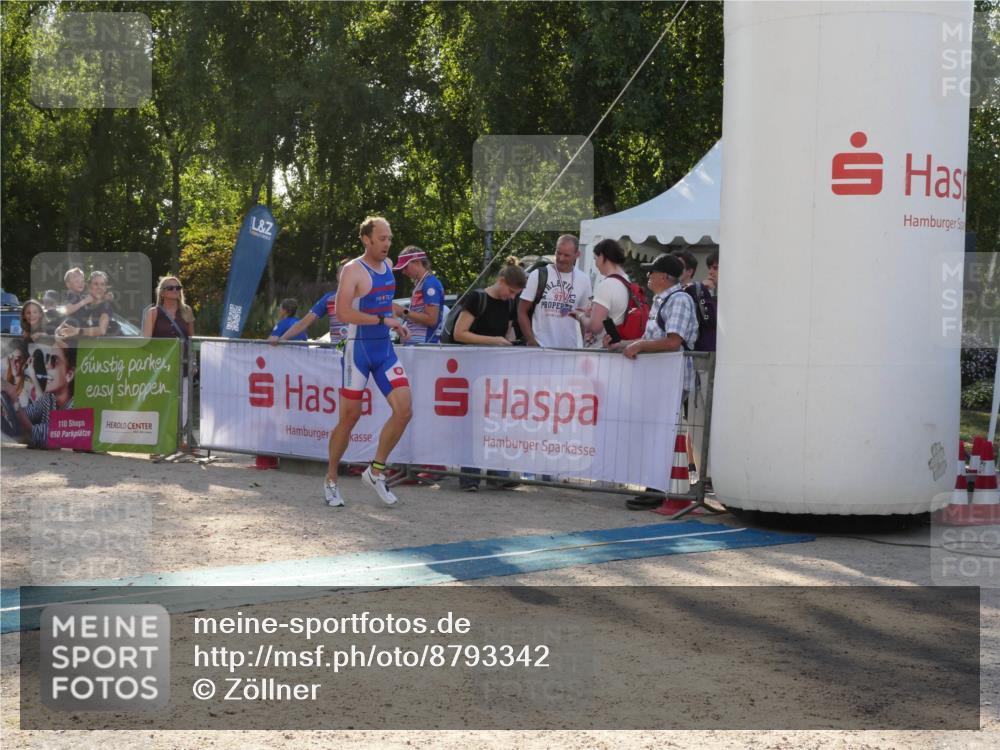 07.09.2025 - 19. Norderstedt Triathlon Zöllner http://msf.ph/oto/8793342 07.09.2025 16:35:46 Ziel 439, 526, 1600 meine-sportfotos.de