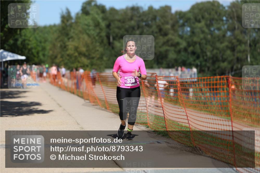 07.09.2025 - 19. Norderstedt Triathlon Michael Strokosch http://msf.ph/oto/8793343 07.09.2025 13:42:44 Laufen 336 meine-sportfotos.de