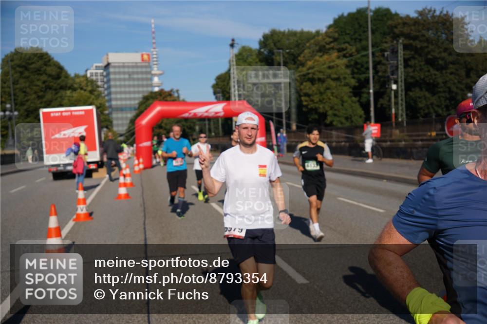 07.09.2025 - BARMER Alsterlauf Yannick Fuchs http://msf.ph/oto/8793354 07.09.2025 09:43:12 Laufen 379 meine-sportfotos.de