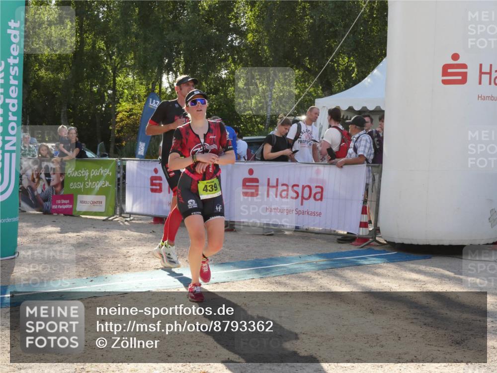 07.09.2025 - 19. Norderstedt Triathlon Zöllner http://msf.ph/oto/8793362 07.09.2025 16:35:49 Ziel 439, 526, 1600 meine-sportfotos.de