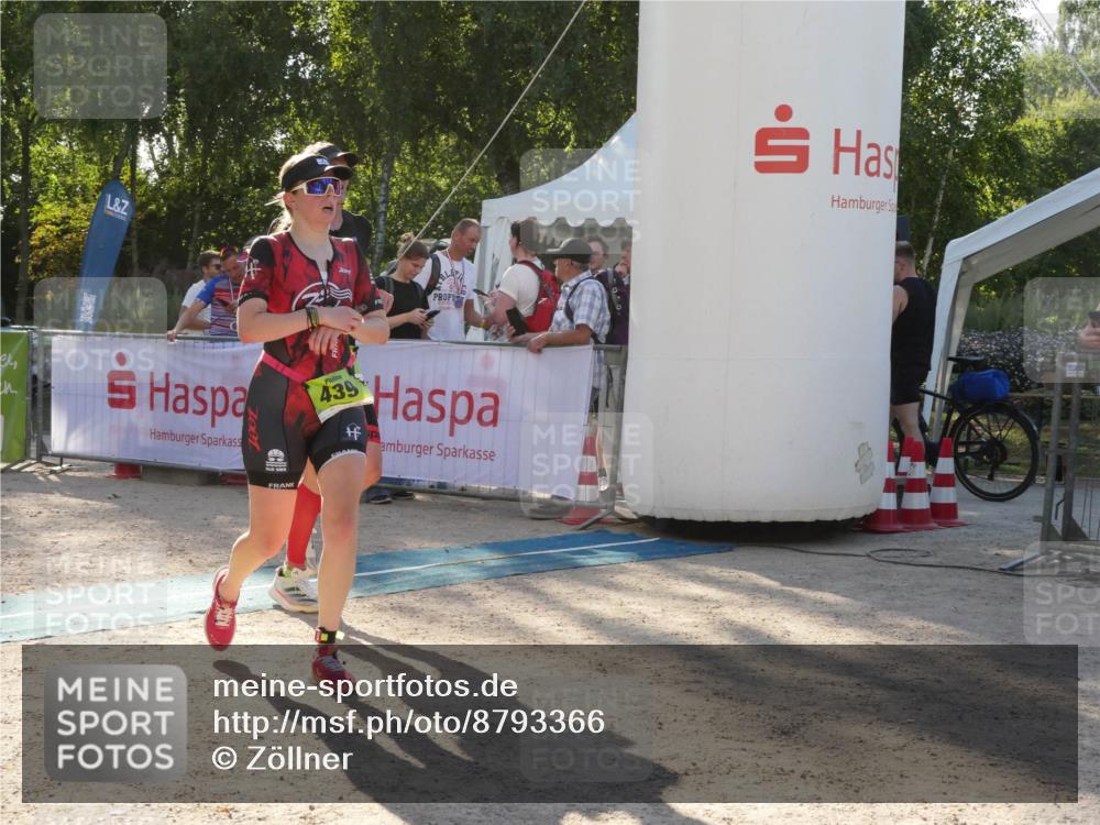 07.09.2025 - 19. Norderstedt Triathlon Zöllner http://msf.ph/oto/8793366 07.09.2025 16:35:49 Ziel 439, 526, 1600 meine-sportfotos.de