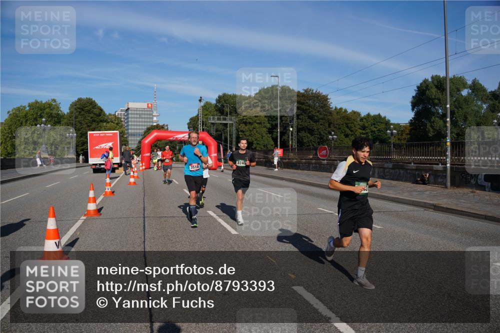 07.09.2025 - BARMER Alsterlauf Yannick Fuchs http://msf.ph/oto/8793393 07.09.2025 09:43:13 Laufen 3518, 8240 meine-sportfotos.de