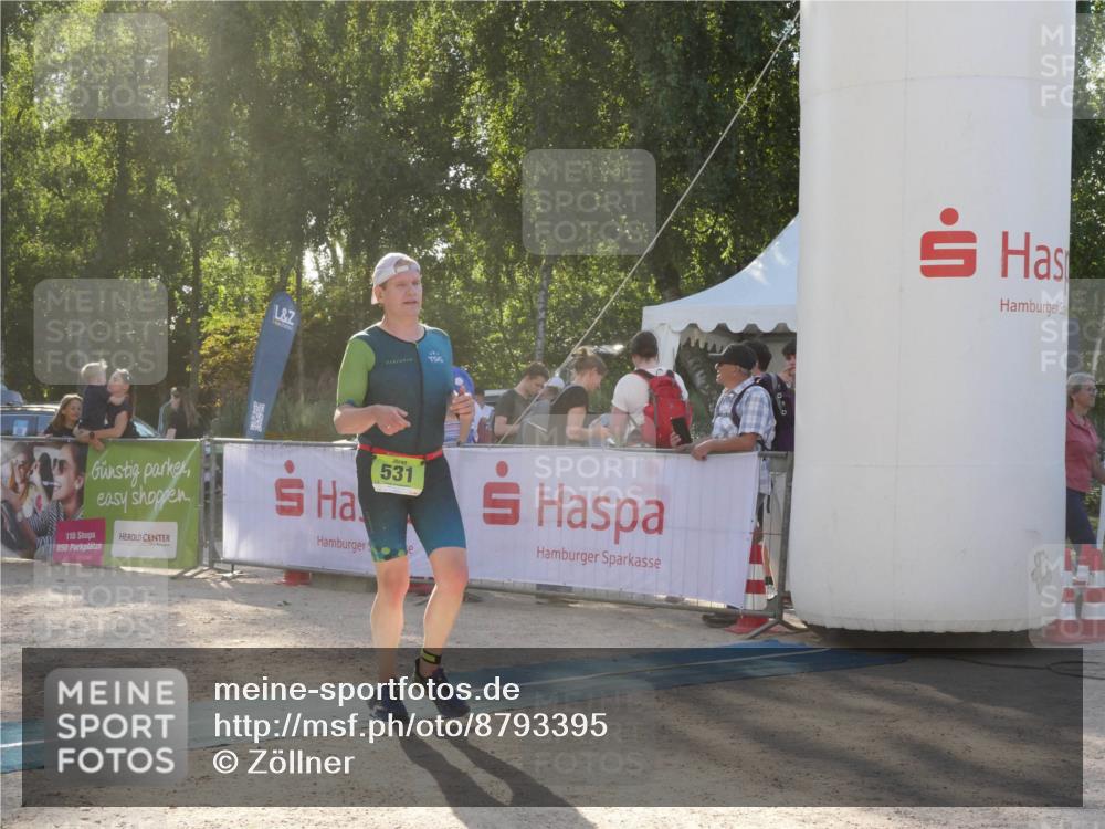 07.09.2025 - 19. Norderstedt Triathlon Zöllner http://msf.ph/oto/8793395 07.09.2025 16:36:02 Ziel 531 meine-sportfotos.de